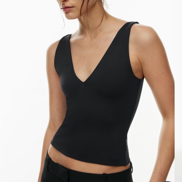 ARITZIA CONTOUR V-NECK TANK - Picture 2 of 5